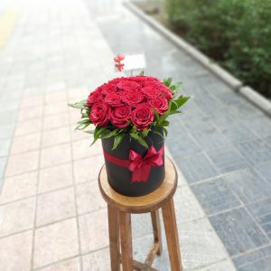 باکس گل رز 15 شاخه طرح استوانه کد 561